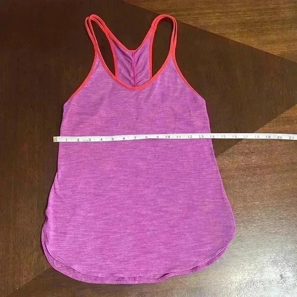 Lululemon What The Sport Singlet II
Heathered Ultra Violet / Alarming - Picture 7 of 10